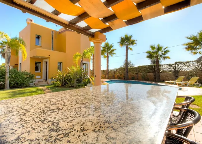 Vivenda Alegria * 阿尔布费拉